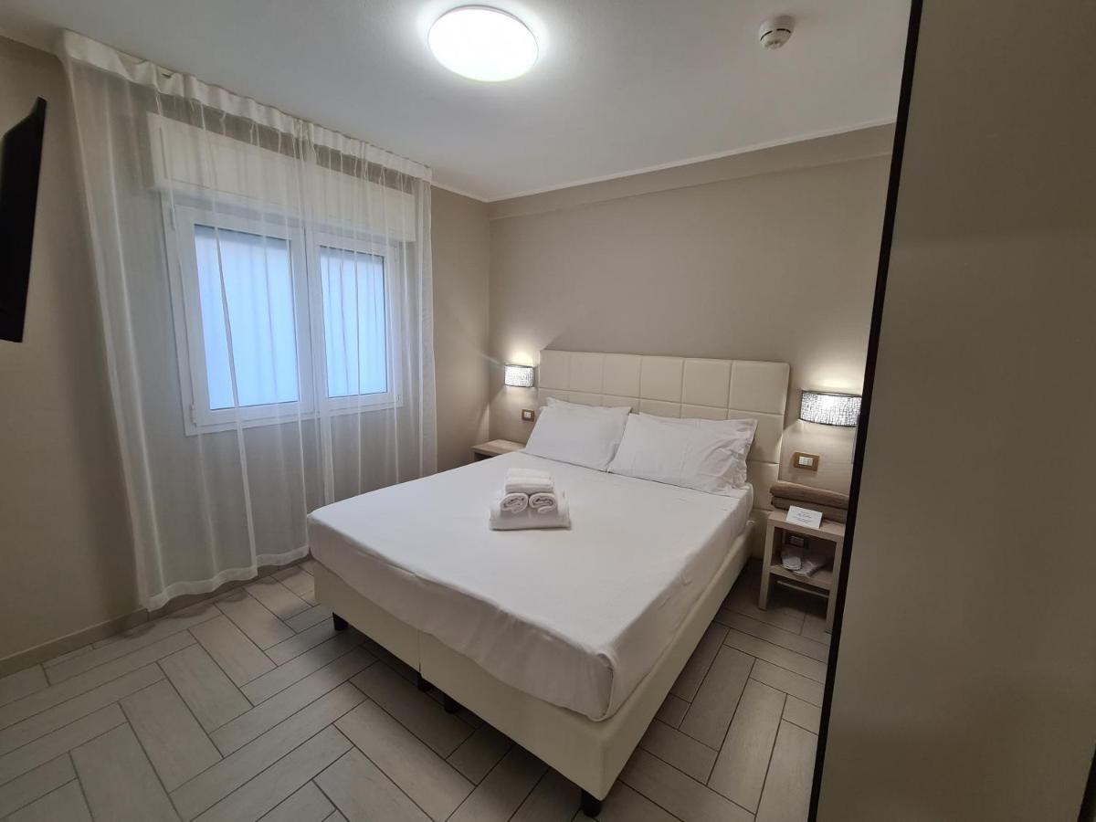 Nero D'Avorio Apartments Римини Экстерьер фото