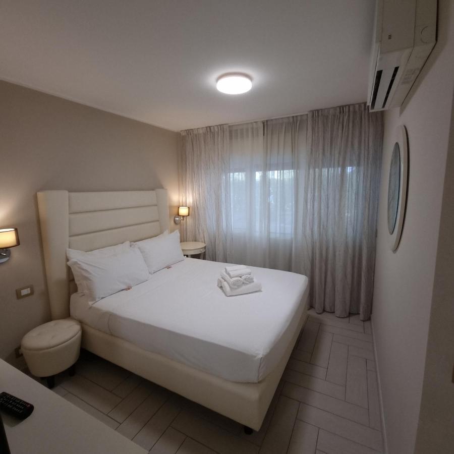Nero D'Avorio Apartments Римини Экстерьер фото
