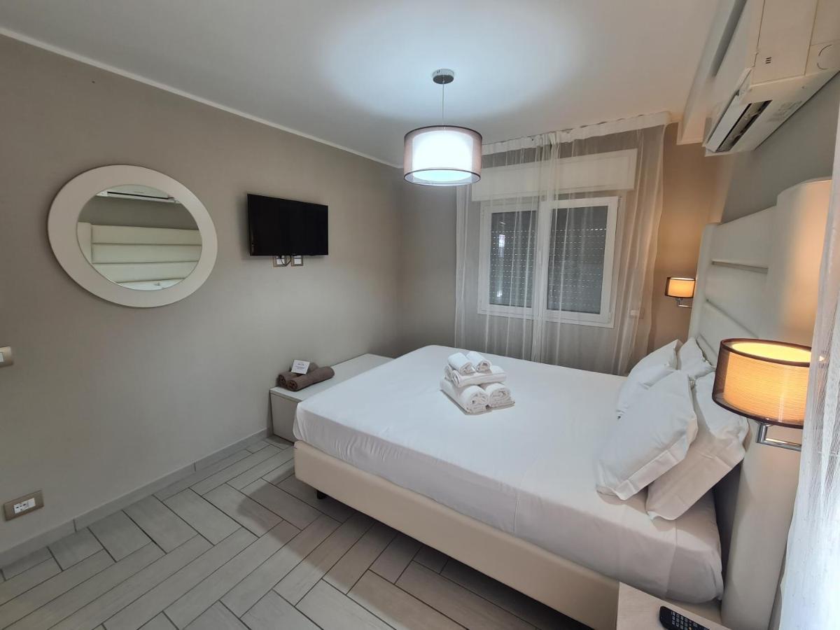 Nero D'Avorio Apartments Римини Экстерьер фото