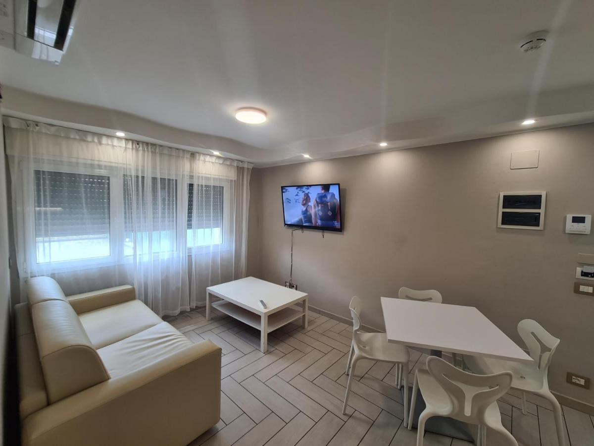 Nero D'Avorio Apartments Римини Экстерьер фото