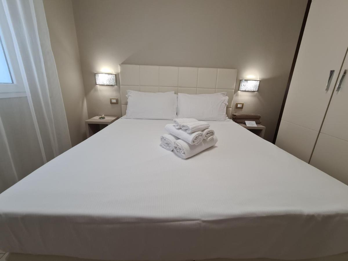 Nero D'Avorio Apartments Римини Экстерьер фото